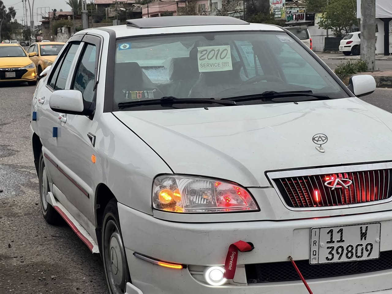 كوين شيري ٢٠١٠ماشيا١٣٤
مكينه وكير شرط سياره بلادي لاصبغ ولا معجون ولا اي شي 
تبريد ثلج شاشه طخم تواير باتري كلو جديد ماناقصها بس ستر الله زينول سياره متعوب عليه كابون مابيها رقم بغداد انكليزي الشرعي بل موصل هذى سنويه كله جديد باقي التفاصيل اتصل ***********
لحد يتصل وتساب فقط سيم كارت
