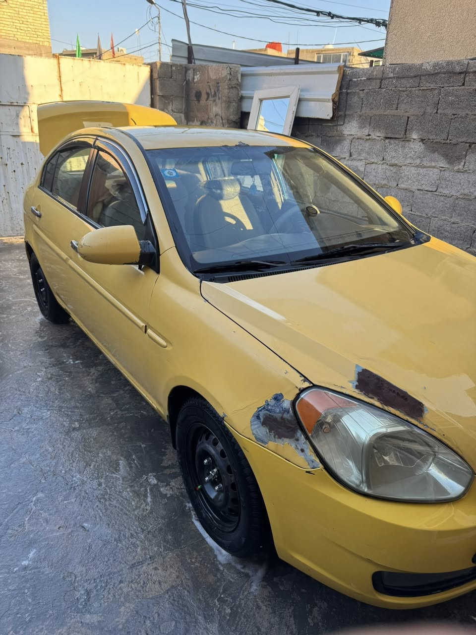 السلام عليكم اكسنت 2009
رقم انبار مشروع وطني 
السياره خير من الله 
قبل شهر امبدل صدر امامي خلفي كامل تخم تاير كهربائياتها كلها شغالة تبريد خير من الله دوشمة جديده بيها شاشه كاربلي قويه محدث بيها الستيرن سستم سماعات جديد السياره كلش حلوه ومرتبه بيها  نواقص بسيطه جداً مكاني بغداد الغزالية سعرها 80وبيها مجال للشراي الي بس يعامل لا يدخلي هذا رقمي وبي واتساب و بل خدمة  ***********
