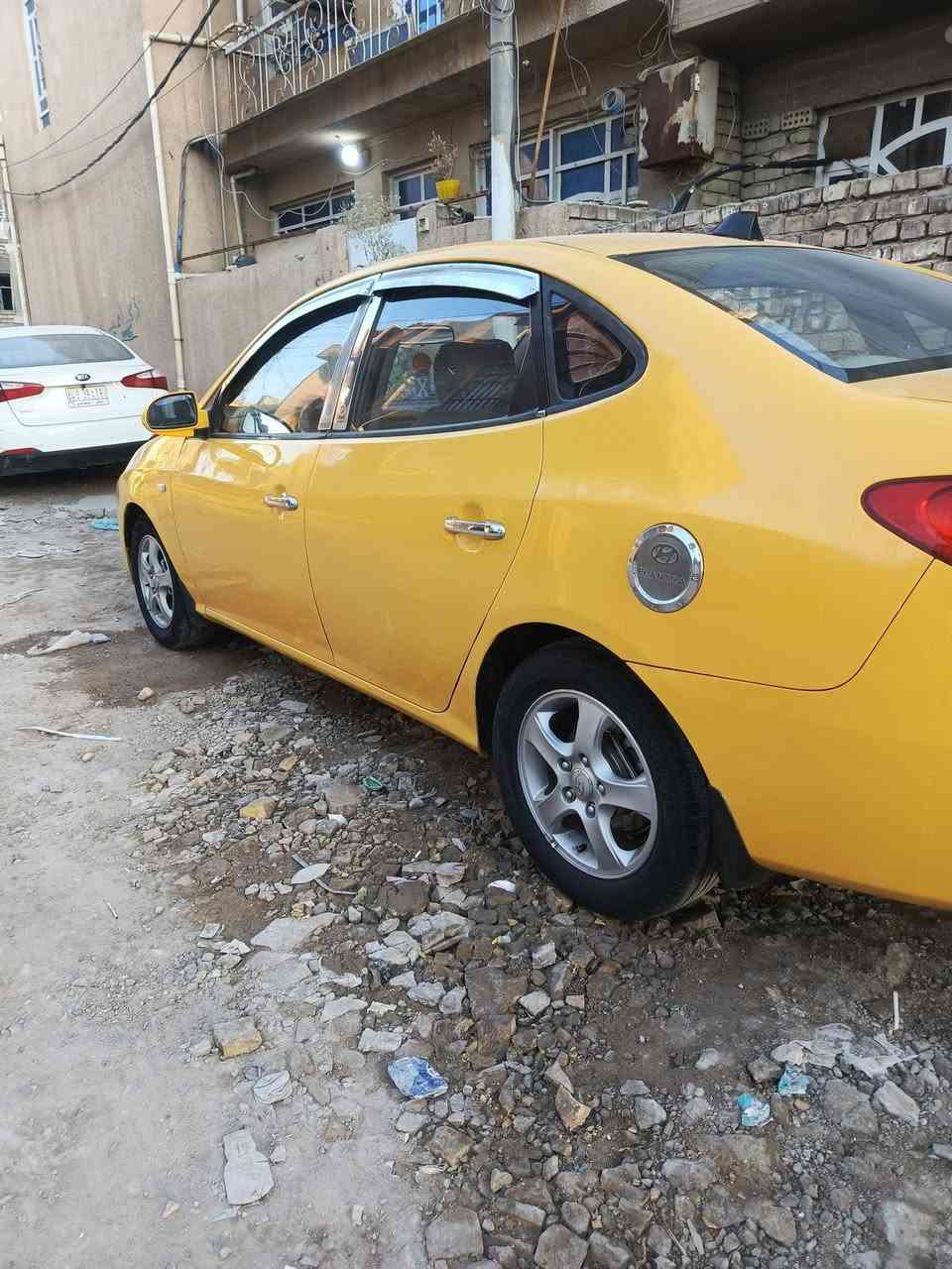 سلام عليكم هونداي افانتي 9  خليجي مكينة 1600 دكشن عالي تبريد دافئه شغاله حدادي نص عمره كهربائي جديد تحويل مباشرة بسمنا مصفر غرامات وهيئة مكاني بغداد الشعب سيارة بيه جاملغ خلفي بيه ضربه شوصي مكفولة السعر 85وبيه مجال *********** رقمه سيارة ديالى رقمي بي واتساب
