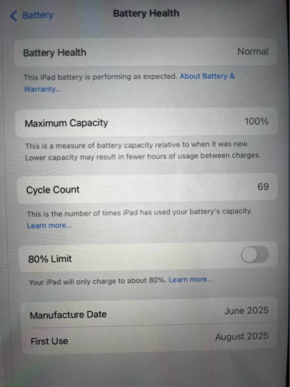 ايباد A16 
ذاكرة ١٢٨
بطارية ١٠٠٪؜
استعمال نظيف النجف, العراق


**إذا كنت صاحب هذا الإعلان وتريد حذفه لأي سبب، رجاءا أرسل رسالة إلى الدعم الفني**