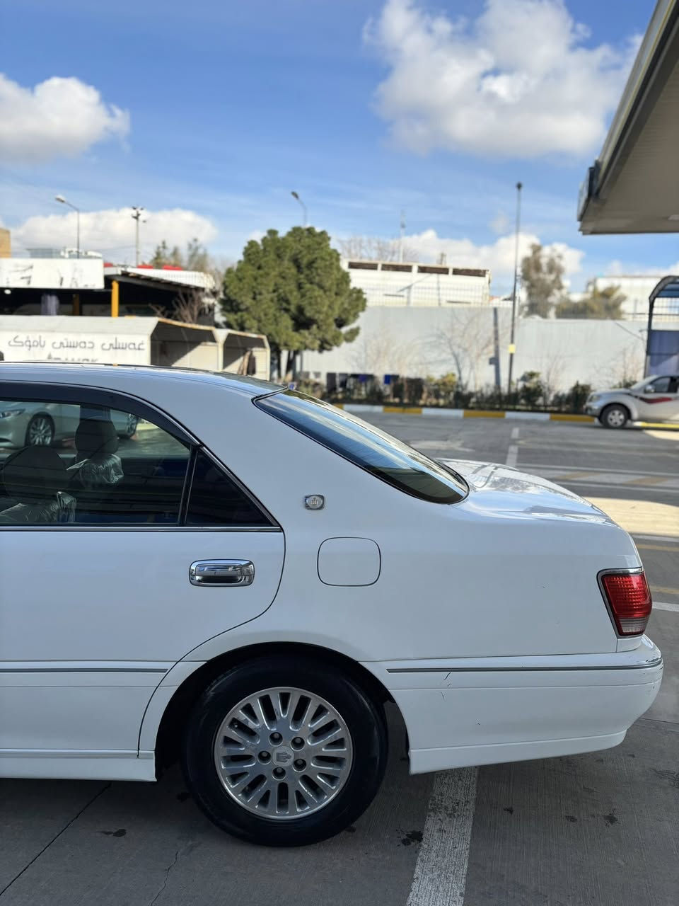 Malika 2002 موس
D4بچوک
١ دگمە
١ پارچە بویاخ
سەیارەکە نمونەیە لە جوانی
چرکەی تیا نیە
تایەو ویل تازەیە
شوین سلیمانی 
نرخی ٤٩$
***********
