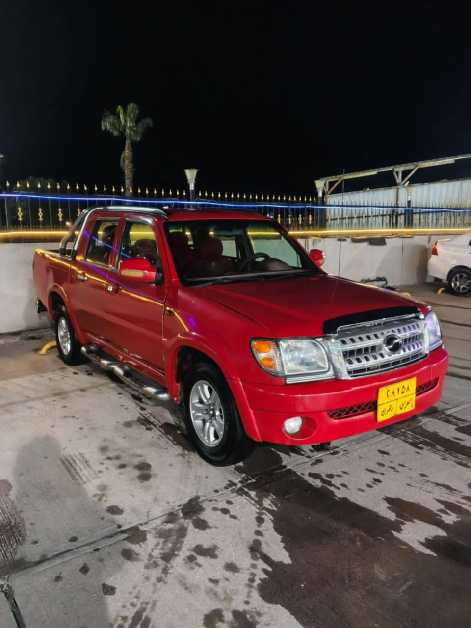 ادميرال موديل 2010
صبغ عام
ضربه بجاملغ الامامي
تحويل وكالة بشرط
وكير ومكينه بشرط
عليه غرامه مليون و85 الف
تنزل من سعره
سعر المطلوب 65 ورقه 
مكان دهوك
تفاصيل اتصال ***********
واتساب واتصال دهوك, العراق
