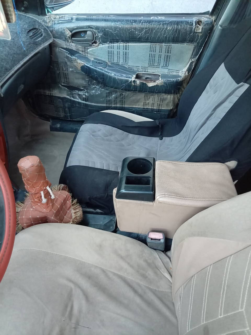 سلام عليكم سياره سيفه البيع موديل 94  كير عادي مكينه مكفوله كفاله عامه تخم تاير جديد سياره خير من الله جاهزه من كلشي رقم بابل العنوان بابل شوملي الاستفسار اتصل ***********
