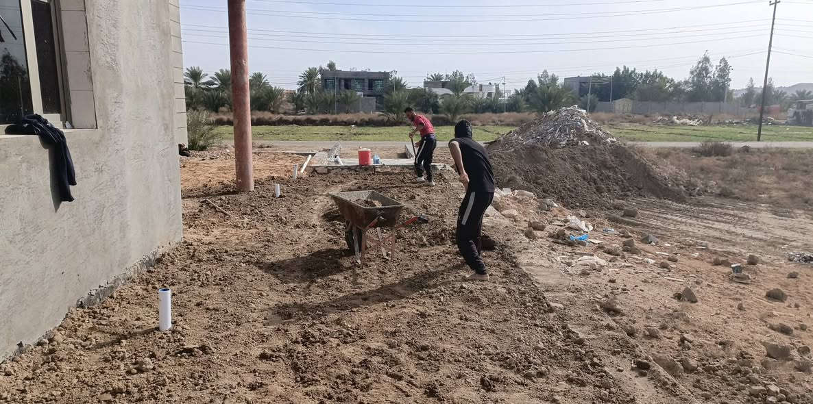 سلام عليكم  /  يوجد كادر عمل جاهز /  تصعيد مواد /  تنضيف بيوت /  تفليش /  تكشيط /  دفن نهري /  شقلنه ليل ونهار /  ومعداتنه جاهزه  ومالك دخل بكلشي تأخذ شقل جاهز مني سلمني شقل وتأخذ شقل جاهز / ماعليك بس تصال على رقم /// ***********
