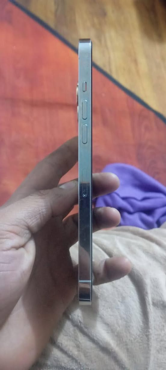 سلام عليكم ايفون 12برو ماكس امريكي ذاكره 256 بطاريه 79 الجهاز وتر برو ما ملعوب بي خلاص نضافته 
90 بل100 السعر 550وبي مجال حك الجيه رقمي بي واتساب ***********
ول اتصال ***********
