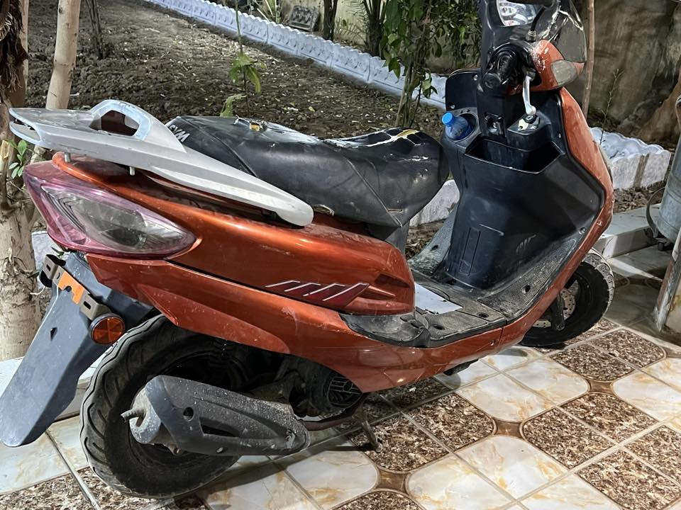 للبيع شغال كامل وباتري جديد مكاني ديالى 
سعر 200 

***********
