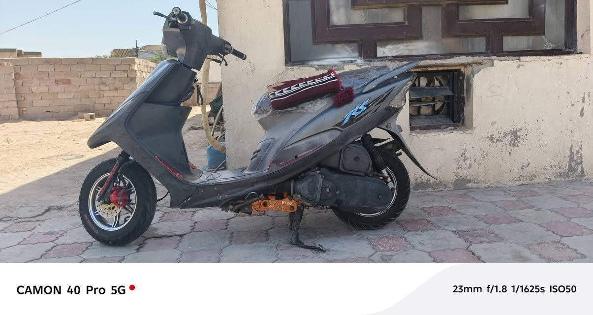 فقط لليدور نضيف وجديد ماكس عدله كفاله عامه من كلشي برغي مامفتوح بيها مزوده الدراجه تزويد ناشف ومرتب 
55 بلاد الدراجه شلعه ومعدل خير من الله 
1- شيال رياضي 
2-رباط رياضي 
3-دبلات جدد
4-قطره رياضي 
5-عتب رياضي 
6-قبق فلاوين رياضي 
7-زنون
8-كلجات-رياضي بلاد
9-ويل نجمه رياضي اصلي ثقيل 
10-تايرات جلياتين اصلي جدد استوني شادهن 
11-سرج كشن  
12-صينيه فج بريك رياضي اصلي 
الدراجه مختمه من الطول للطول كله رقم واحد وي المحرك  مكاني نجف كوفه سعر خاص  للستفسار ***********
