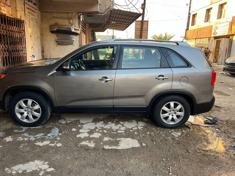 يالله سلام عليكم كيا سورنتو مديل 12 وراد أمريكي حادثه جاملغ وبنيد سونار موجود سياره 7 راكب أربعه سلندر السعر 125 بيه مجال العنوان بغدادحي اور
مستعجل للبيع 
غير متواجد ع فيس 
  رقم الهاتف ‭0786 110 2754 بغداد, العراق
