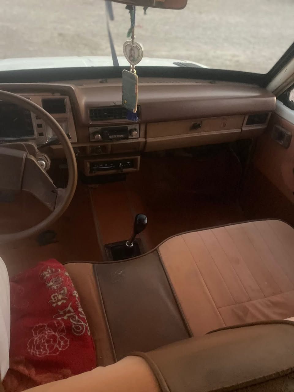 السلام عليكم بيكم موديل 81 سنويه ال2028 صاحبها يداور مايسوي وكاله  قظاء الرفاعي السعر 30 وبيها مجال***********
