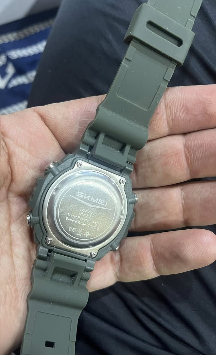 بسم الله الرحمن الرحيم
تحيه طيبه للجميع ♥️ 

للبيع ساعه سكيمي skmei

سير ربل اصلي 

مكينه بطاريه 

كامل مرفقات

مقاوم للماء 

مضيئه ليلاً 

السعر 30 الف  

 

يوجد توصيل إلى جميع محافظات العراق وبغداد أيضاً 

للحجز والاستفسار المراسله على الخاص  موجود


**إذا كنت صاحب هذا الإعلان وتريد حذفه لأي سبب، رجاءا أرسل رسالة إلى الدعم الفني**