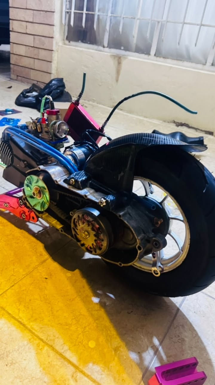 مكينة ماكس عدلة مزودة التعديل الي عليها:
1-كورTTMRQ
2-بوشة66
3-كلجات رياضيWF2016 مال رمبة 
4-كابريتر قفاز حجم 32
5-صالنصة صجمية الاصلية 
6-راديتر دهن الاصلي 
7-سلف تزويد مال بوش كبار
المكينة ما اعرف شكد رولتها اخوان 
ترة المكينة سعرها غالي اخوان رجاءً الي ميعرف سعرهة لا يراسلني خاص 
العنوان: ديالى قضاء المقدادية 
يوجد خدمة توصيل للمحافضات 
للمراسلة خاص او الرقم:***********
