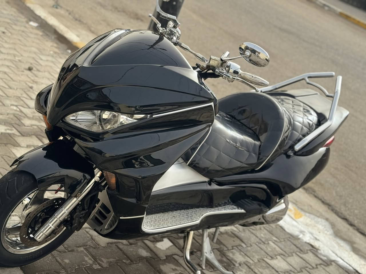 فورزة صفر ٨ فول تزويد  برمجه طلقات وفتح سرعه ١٦٠  راجع مكينه نيكل  وتزويد كفر بل كامل. وزويد نيكل بل كامل اضافه لايت امامي تزويد سكن او اشاره  ستيرن تزويد  وعليها هواي اضافات سعرها 22 ورقه  جوه ال ٢٠ مصير  (مكاني بصرة الفاو.)   دراجه اوراق  كامله. ***********.  واتساب فقط
