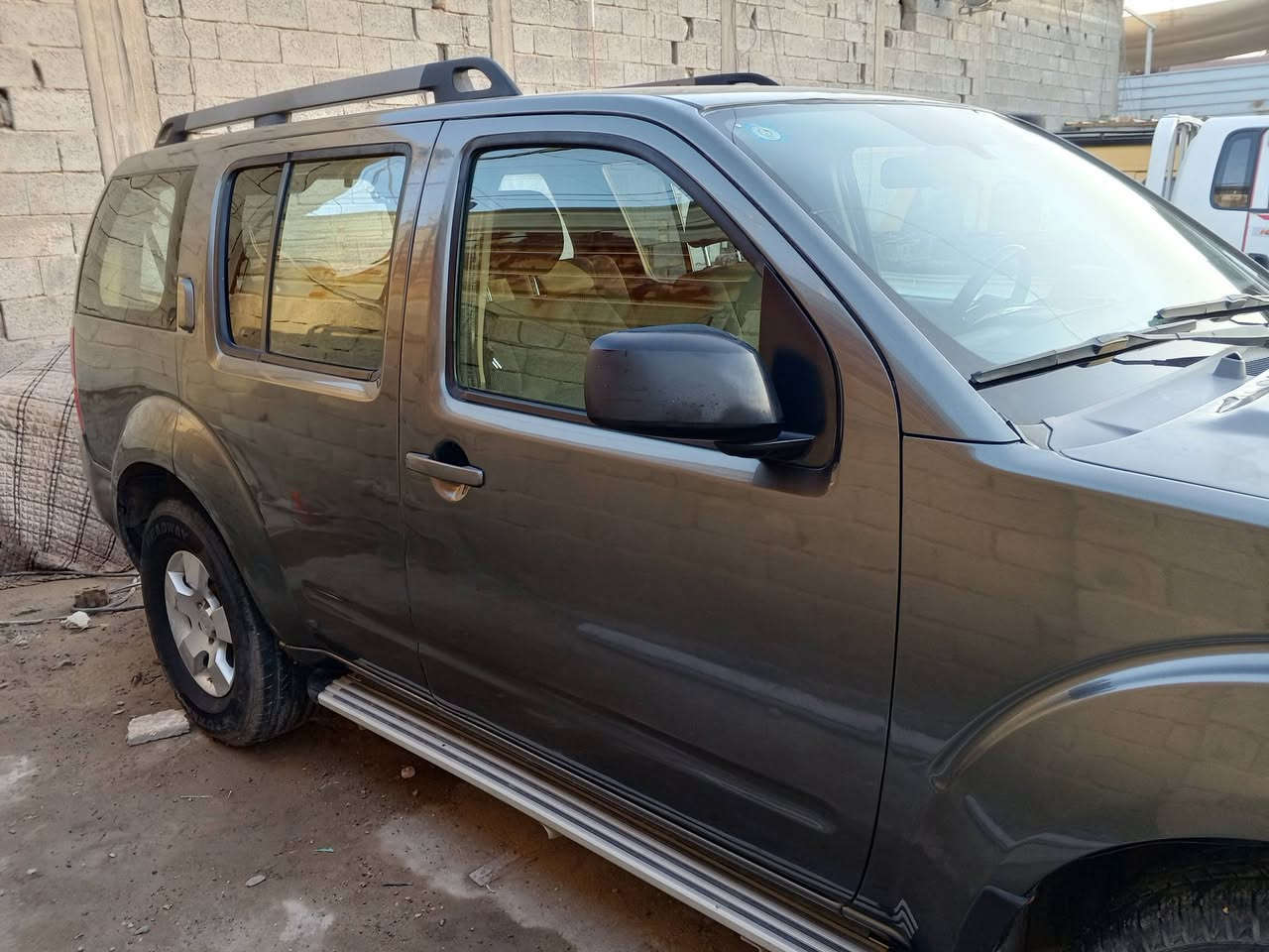 السلام عليكم نيسان بايفندر أمريكي موديل 2008 للبيع بأسمي بغداد صبغ حزام بدون تبديل تخم تاير السعر 95 موبايل ***********
