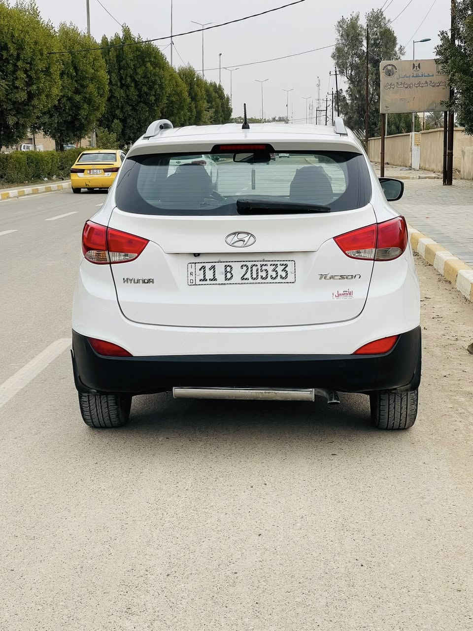 السلام عليكم
توسان 2013 خليجي 
جديده كلش 
مكينه مامفتوحه 
بيها قطعتين فقط بنيد وباب الصدر بدون دواخل شرط 
بغداد ب اسمي. 
السعر  126 وبيها مجال 
بابل الشوملي 
***********
