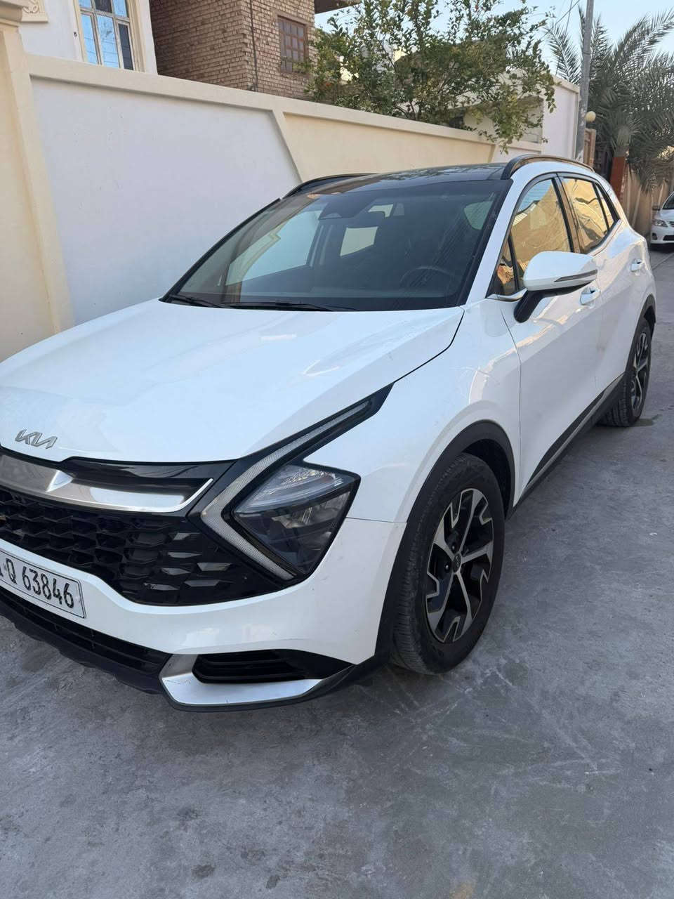 من رخصت لادمن المحترم
سبورتج موديل 23 رقم بغداد جديد 
فول مواصفات واحد ع واحد 
شاشه كبيره تحكمات بنوراما 
مري شفط تحكم ذاتي
شحن ذاتي سياره مفوله فول واحد ع واحد
بيها صبغ اربع قطع بدون دواخل خارجيات بدون اي دواخل
ماشيه 44 مشي حقيقي سبير شركه منتزل
السعر 182 وبيها مجال للشراي 
مكاني الفلوجه الكورنيش 
لاتصال 
***********
***********
سياره موهذا سعرها بس مستعجل ع بيع وشرط تحويل مباشر ماكو اي مشاكل
