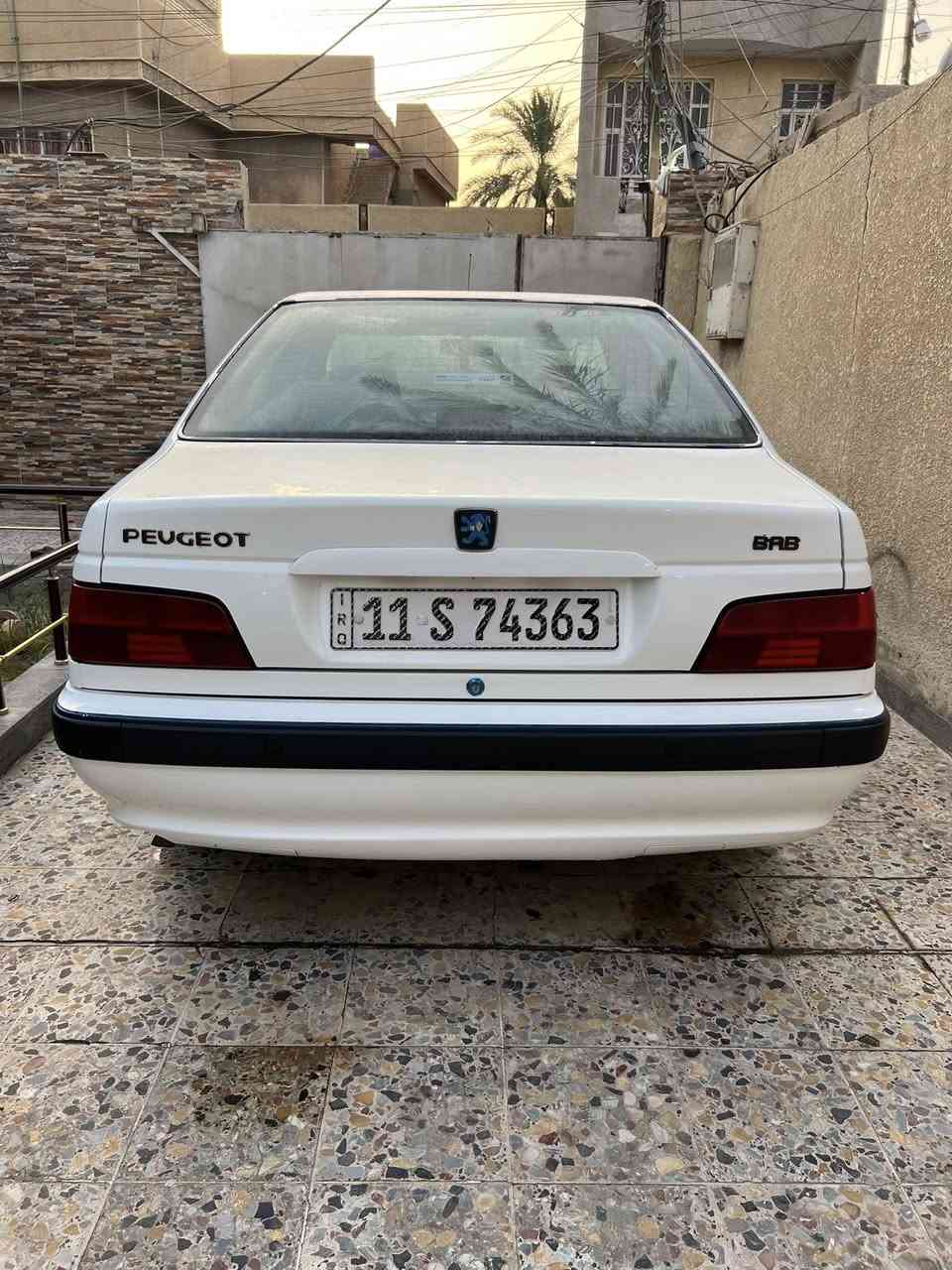 السلام عليكم
بيجو بارص رقم بغداد 

تحويل ثاني يوم رقم إنكليزي

سنوية جديدة صدر جديد سيارة ماشية ٧٩ حقيقي شرط ع فحص سيارة ع وضعيه الشركة سبير ما نازل الشراي يتصل مكاني بغداد 

***********
