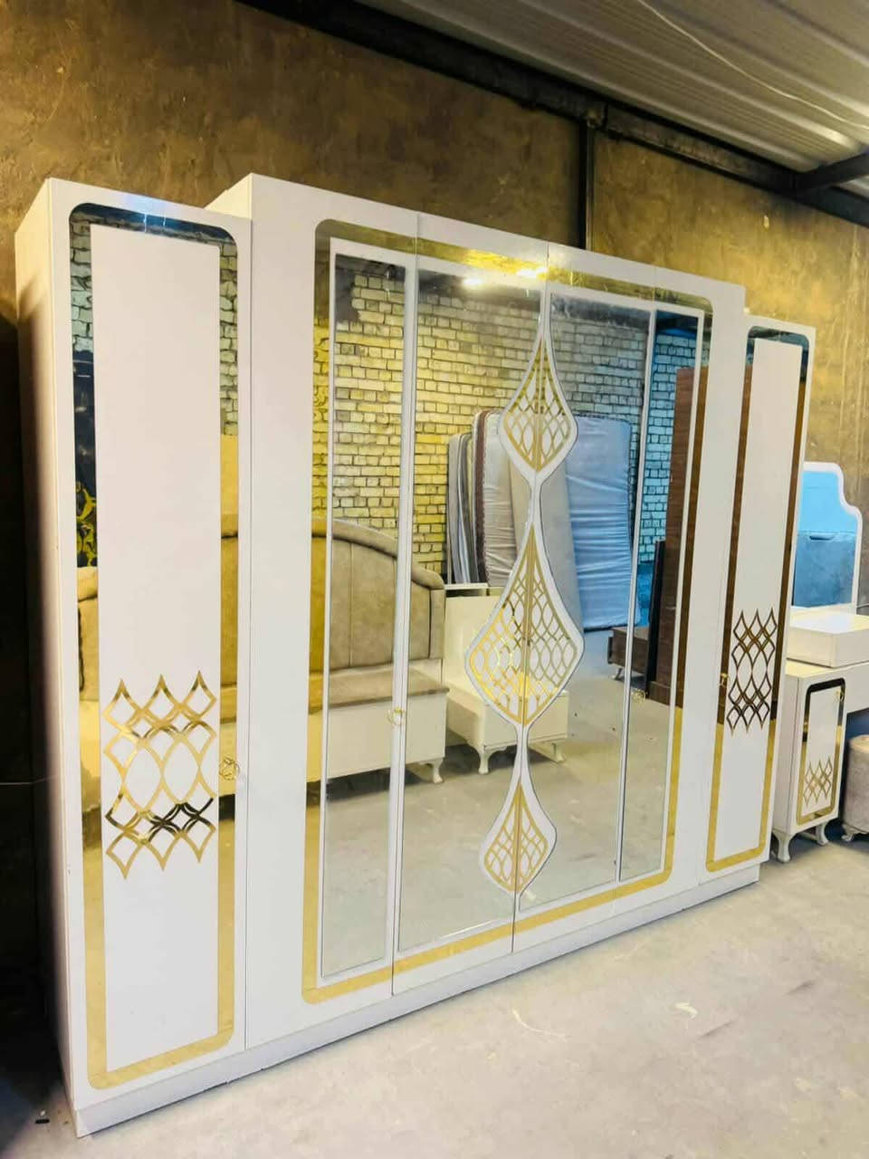 غرفه ترڪي مستخدم 🇹🇷
7قطع *********** 
نضافه 90\💯
نضام ابواب 💢
السعر 600قفل 💸
مع شد🪛 ونقل 🚚  مجاني  داخل بغداد  محافظات بكروه
