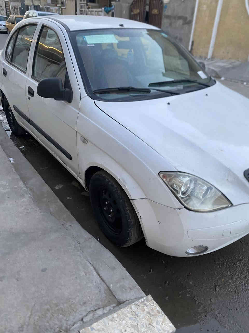 سلام عليكم
من رخصت الادمن 
سيارة طيبة للبيع موديل 2012 
السيارة جاهزة من كلشي مابيهة نقص برغي واحد 
رقم نكليزي السيارة بسمي تحويل ثاني يوم سنوية 2027
السيارة مدوشمة كشنات و ارضية وبيهة شاشة لمس 
السعر 39 وبيهة مجال قليل ومكان السيارة بغداد شعب وهاذا رقمي ***********
