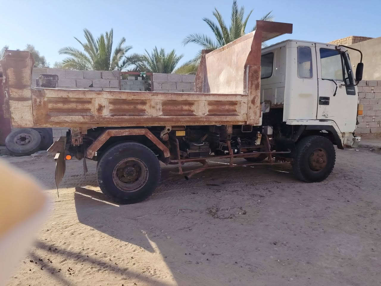 سياره ازوزه البيع اربعه طن السماوه ***********
