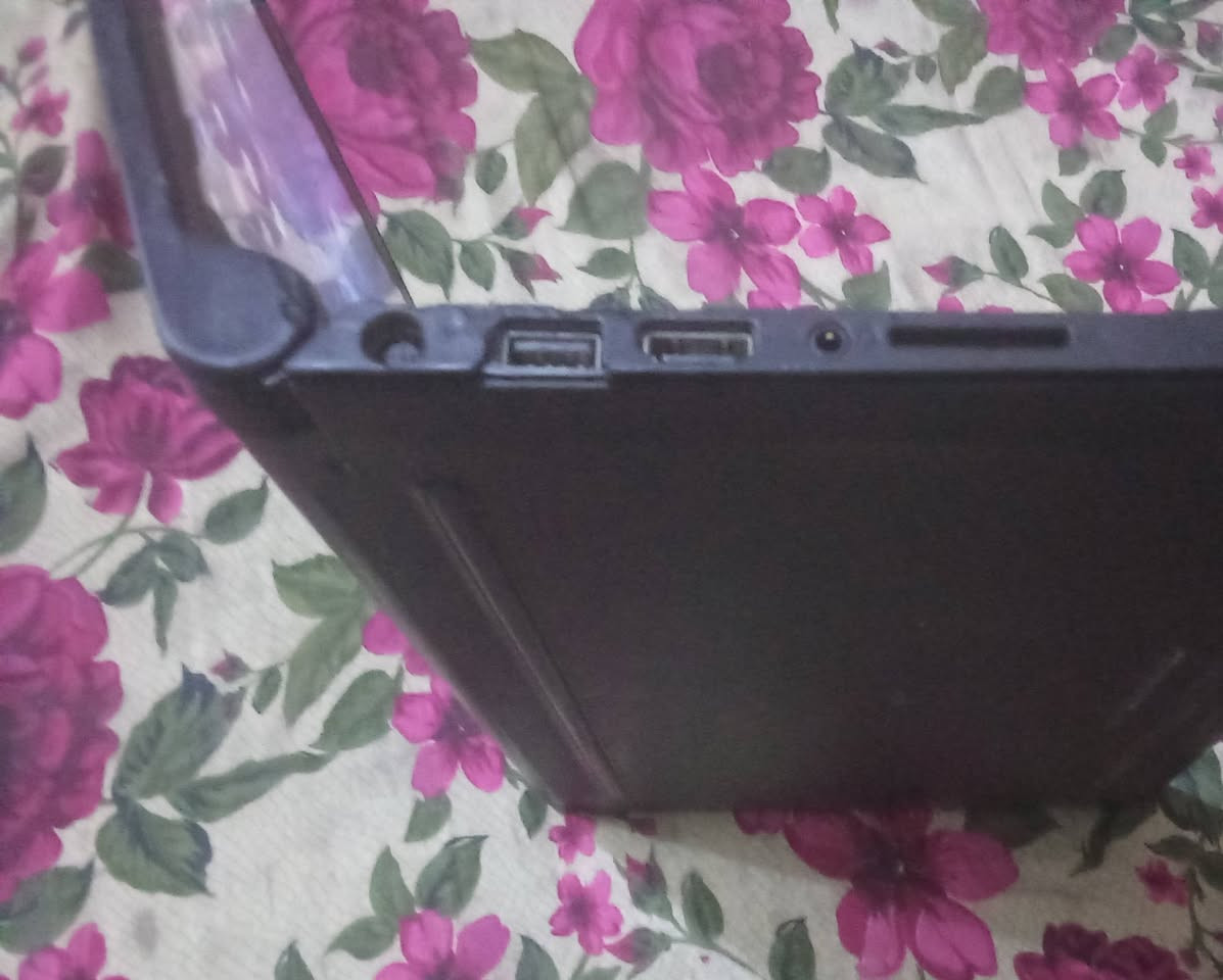 حاسبه البيع  كلشي مابيه بس ما عرف بيه ورد ابيعه كلشي يصير بيه نضام كروم الذاكره 128 رام 8 السعر 54 وبي مجال  حك الجيه  التواصل واتساب او تصال او مازنجر ***********
