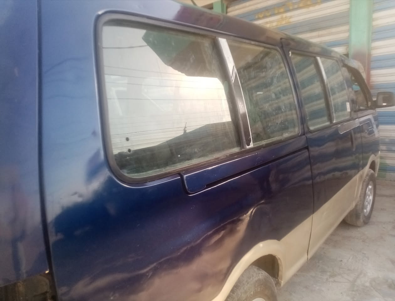 السلام عليكم بريجو 96 سياحي رقم بغداد انكليزي مصفرة مكينة واكسل مكفولات الشواصي اثنين جهة اليمين بيهن تصليح كشنات منغولي جدد السيارة مكفولة من الضربة والكص السعر   ٤٦  وبيه مجال المكان بغداد للاستفسار ***********
