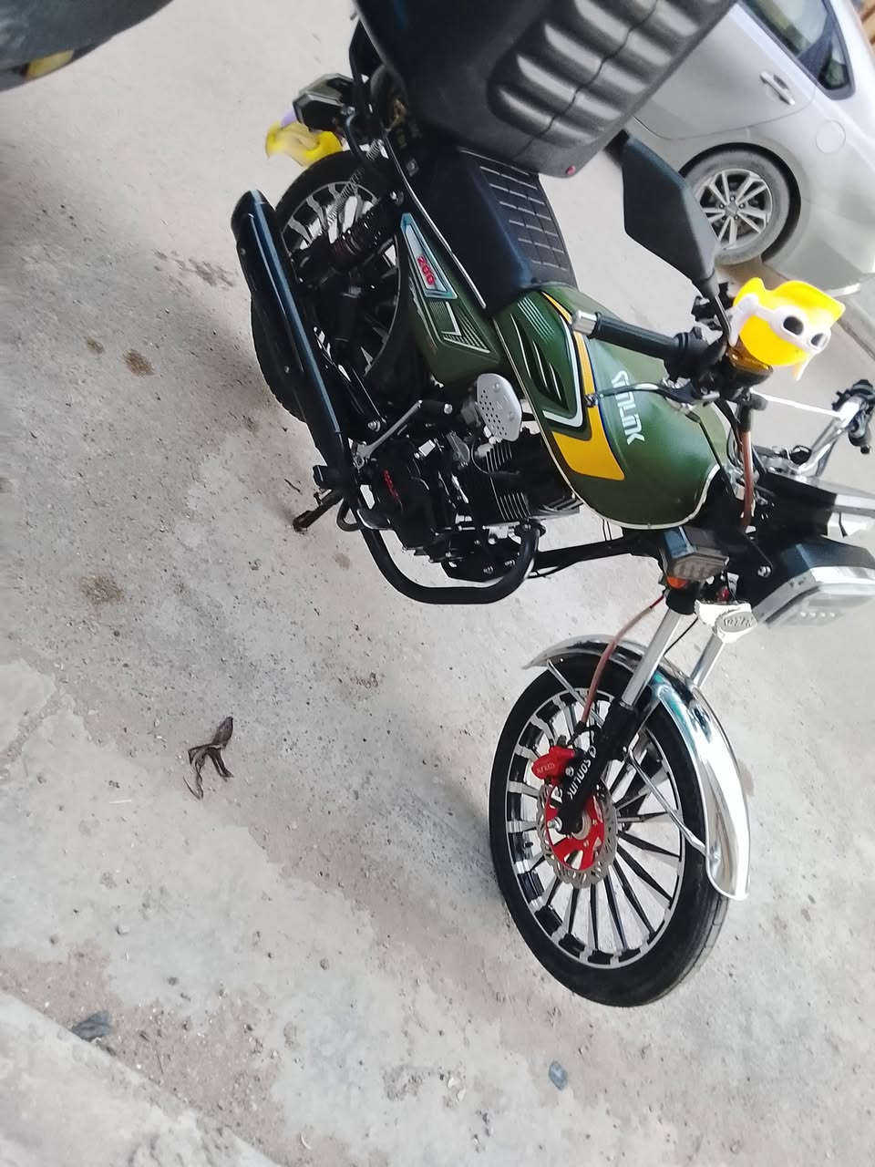 السلام عليكم دراجه مديل 25 كفاله عامه جيب فيتر وتعال ماشيه 10 الف بسعر 825 مكاني  البياع رقمي ***********
