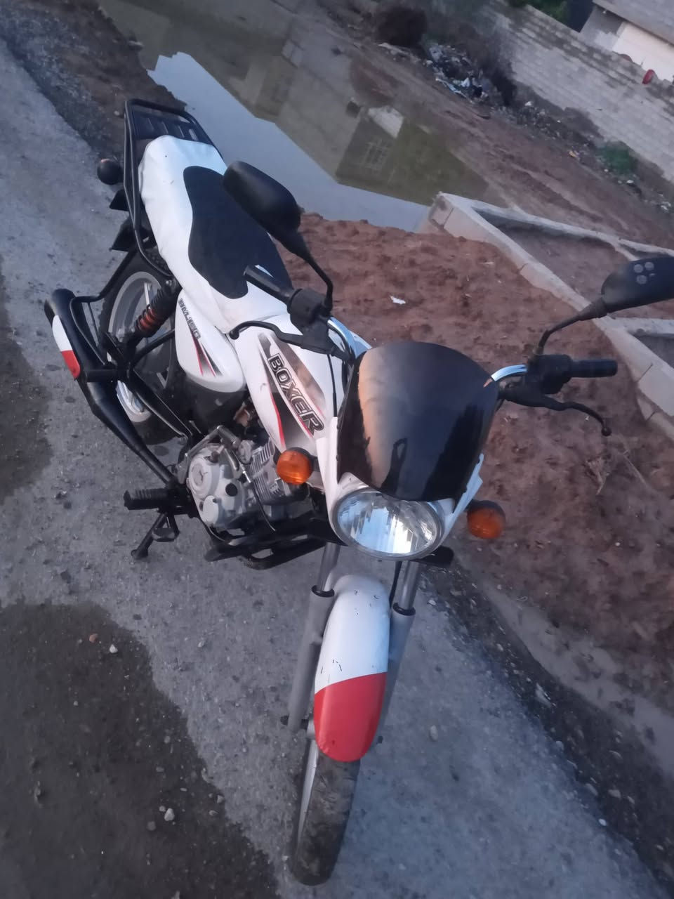 موديل ١٨ اوراق كاملة سعر ٦٠٠ هاتف ***********
