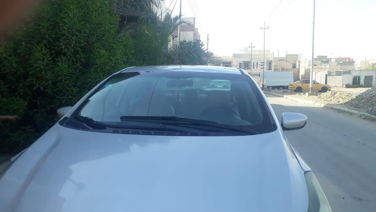 كيا فورتي 2017 حره بسمي مكينة 2000دوش ضربة بنيد مبدل او رش بالجاملق الخلفي جاهزه السياره مكينة او كير او تبريد 
السعر 115 او بيه مجال 
‏‪***********‬‏

