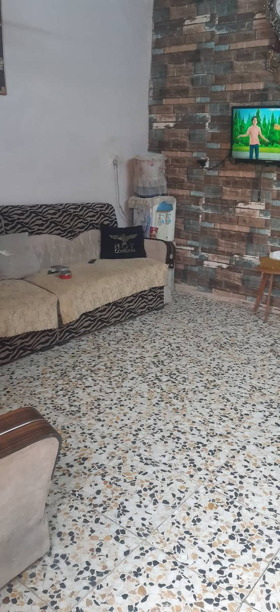 السلام عليكم بيت للبيع ٥٠ متر في منطقت الجريخي قرب من مطعم جكن اوسلو مقابل مجمع الصدرين الطبي السعر ٤٠ وبي مجال اي ستفسار خاص مفتوح او على الرقم***********بي وتساب
