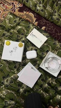‏للبيع AirPod Pro الجيل الثاني من شركة Apple اصلية أول ما نزلت سعرها 3...