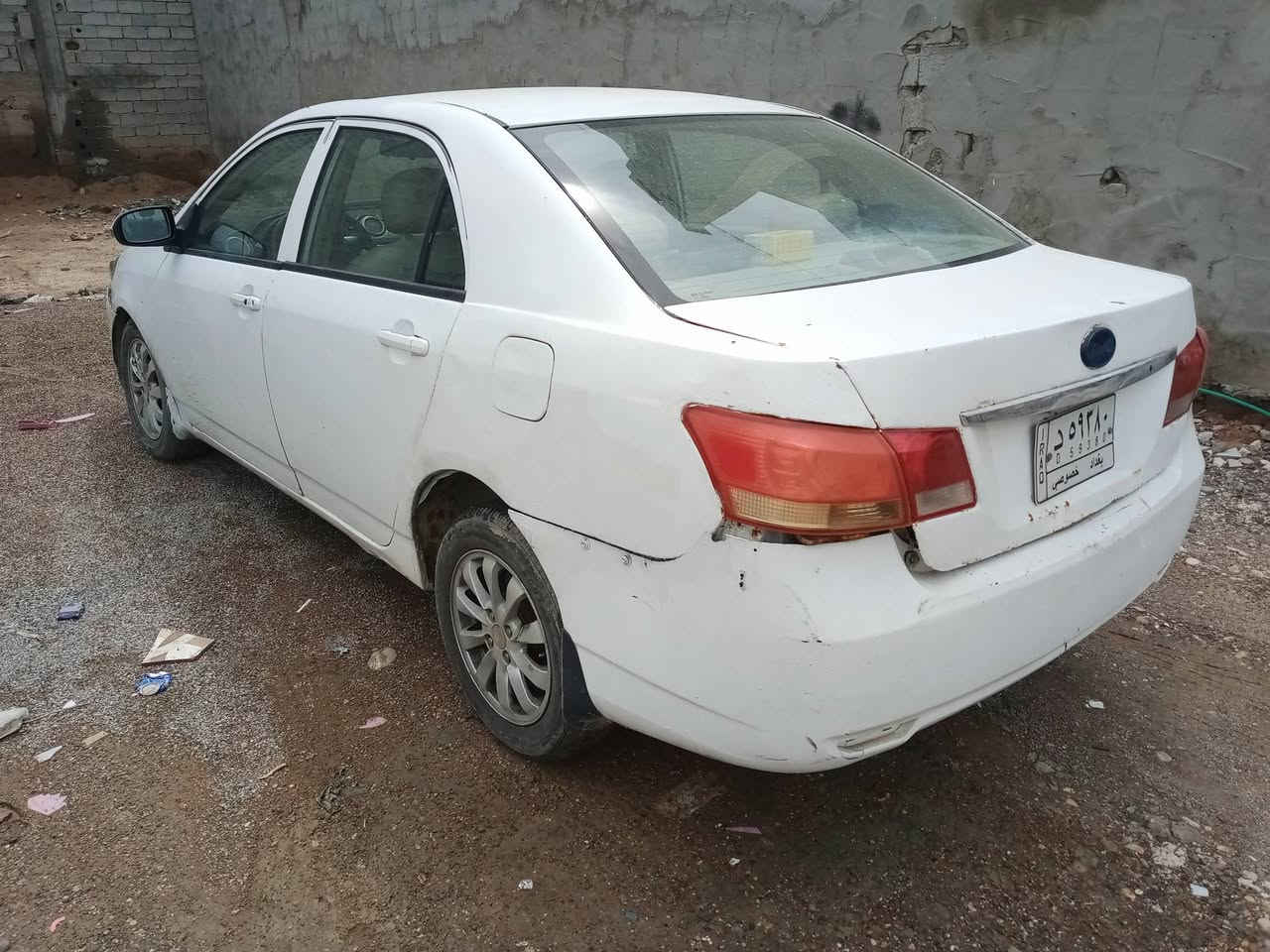 بيوادي G3 موديل 2013 رقم بغداد تحويل مباشر بيها طخة بالصندوك مكينة بيها خيط بخار العر 35 وبيها مجال موبايل *********** مكان السيارة ديالى بعقوبة
