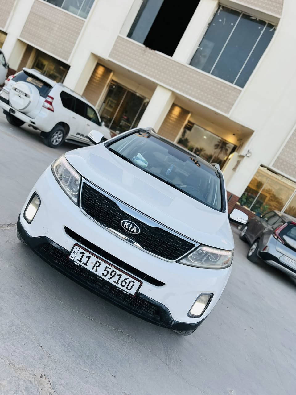 كيا سورنتو موديل ١٤
محرك ٦ سلندر
بصمه
٧ راكب
بانوراما 
داخل جلد
تحكم ستيرن 
مري جانبي شفط
كامره اماميه وخلفيه 
شاشه لمس
نظام ايكو اقتصادي
منظومة زنون سورنتو 2014 كفاله عامه 6 سلندر فول مواصفات رقم بغداد سياره  بسمي
مكينه كير حداديه مكفول 
السعر 190 

***********
