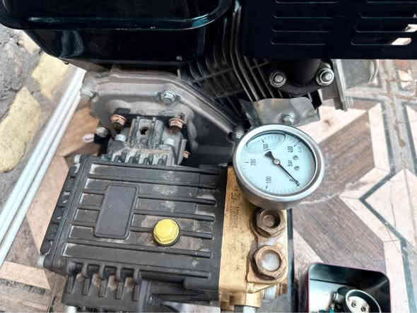 سلام عليكم فاره على البانزين استخدام اقل الشهر جديده شتريتها ب480 مدري ب500 اريدها ب350 
الصونده مالتها ضاعت موجوده يبيعون منها بالصناعي الدفع مالها كلش قوي الي تفيده يراسلني على هاذ الرقم *********** عمارة
