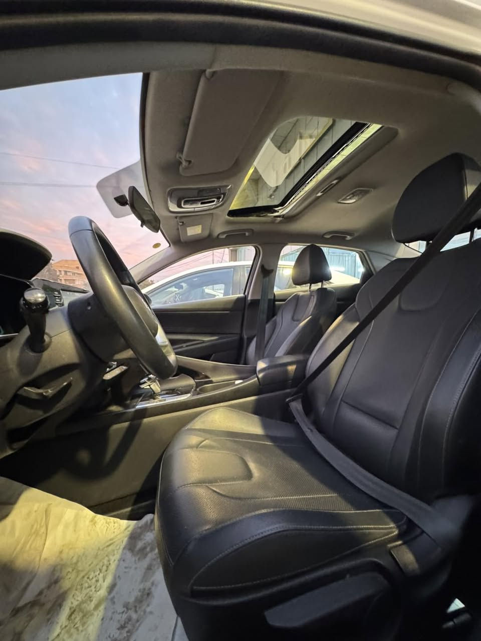 ابدأ رحلتك نحو القيادة المثالية مع معرض الدله للسيارات🚘، حيث الثقة والتفوق يلتقيان في كل تجربة قيادة. نحن نعلم أن السعر والجودة هما عوامل حاسمة في اختيار سيارتك المثالية، ولذلك نقدم لك أسعارًا تنافسية لا تُقاوِم.

الموقع📍: بغداد الكريعات شارع الوقف السني 
للاستفسار :***********
                    او 
***********

اللاستفسار عبر الواتساب ‬

النوع:هونداي النترا 
الموديل:2024
حجم المحرك:15
عداد المسافه:28 الف كيلو
خليجي كفاله
المواصفات:
بصمه تشغيل
بصمه ابواب
فتحه سقف
قطعتين تبريد
كشن جلد
مري شفط
عداد دجتل
شاشه
كامرا 
تحكم ستيرن جهتين 
ثبت سرعه 
وباقي المواصفات المعروفه

السعر :137
