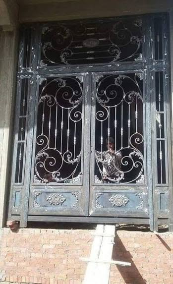 حداد ابو زكريا حداده عامه ابواب قاصه وشبابيك ومحجرات وكرفانات والسقايف عنواني كربلاء حي الصناعي الاستفسار أتصل *********** وتساب ***********

