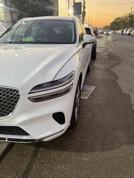 جنسس GV70 

موديل 2023 – محرك
• لون: ابيض 

• ماشية: 31كم

• داخلية فخمة جلد كاملة + تبريد وتسخين 

• دخول وتشغيل بصمة

• بانوراما

• نظام صوتي فاخر

• كاميرات 360 + رادار + مانع تصادم + نقاط عمياء

• شاشات + كراسي كهربائية كاملة

• صندوق كهربائي

• كلشي بيها، ما ناقصها شيء.
الحالة:

• حادث خفيف: .• 

• السيارة نظيفة جدًا، برغي ما ناقص، وجاهزة 100%.

• مرقمة اربيل ، وباسمي، وتحويل مباشر.

مكان السيارة

للتواصل: ***********
