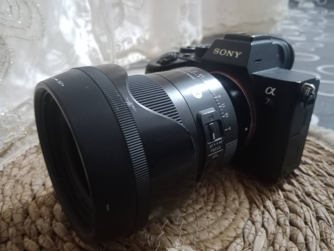 Sony R4 السعر مليونين
عدسه 35 ملم سيكما فتحه 1.4 السعر. 750 

الملحقات شاحنه وبطاريه واحده


**إذا كنت صاحب هذا الإعلان وتريد حذفه لأي سبب، رجاءا أرسل رسالة إلى الدعم الفني**