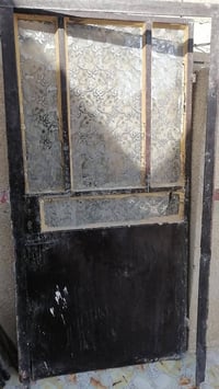 كراسي عدت 3وباب نضيف قيم وخذهن 07887840912هذه رقمي