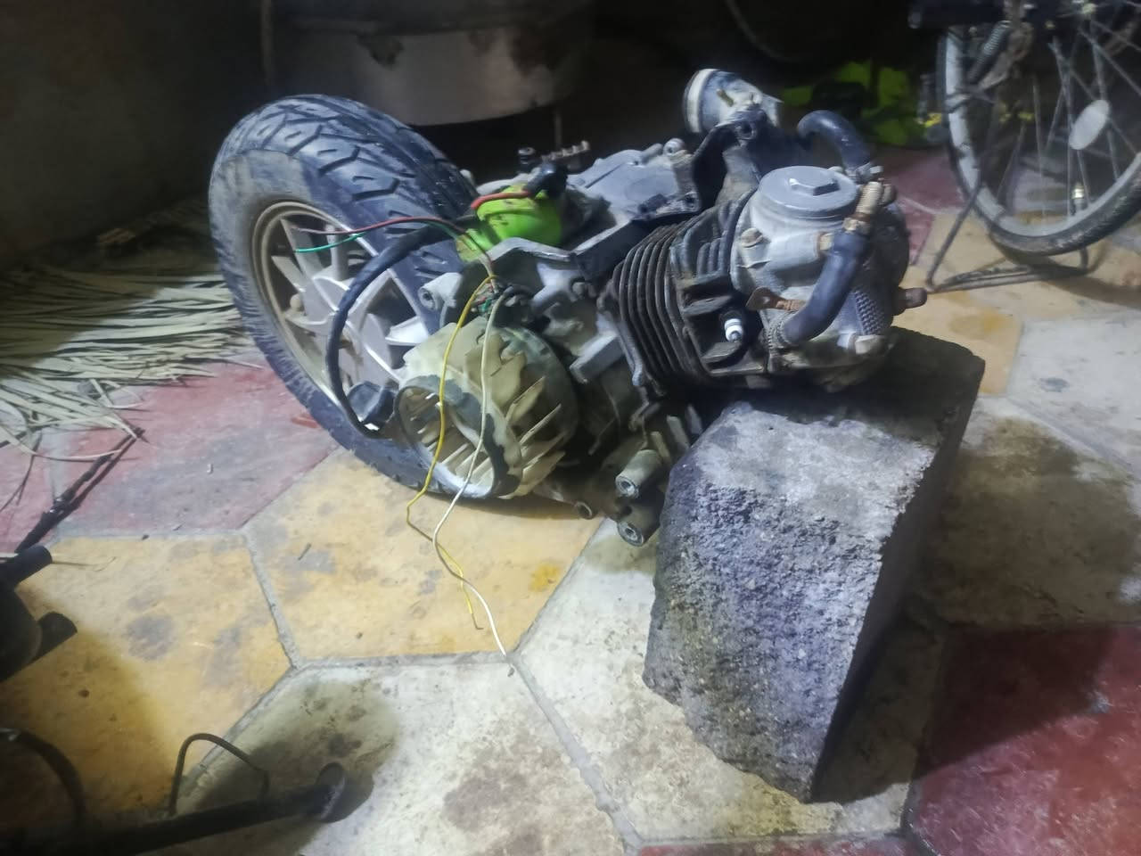 السلام عليكم غراض ماكس للبيع مكينه سلف 55+عقل+كابريته اصليي+ضفيره الصلي فيش+هورن+شاصي+واير مال سكليتر+واير بريك+وياله هنه وتوايرهن+تانكي مال بانزين+دبل رياضي ايشي تريده راسلني وانه بخدمتك عنواني ناصريه سوق الشيوخ الصناعه وبخدمت الشراي


**إذا كنت صاحب هذا الإعلان وتريد حذفه لأي سبب، رجاءا أرسل رسالة إلى الدعم الفني**