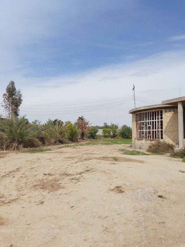 على بركة الله دونم ونص طابو زراعي سند 25للبيع شارع  وشط مع هيكل بناء طابوك واسط العزيزيه الدير ***********
