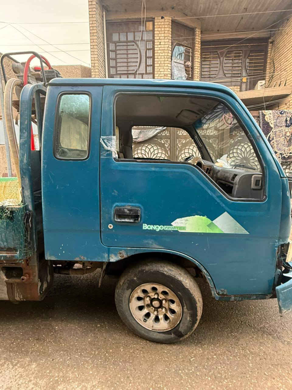 إسلام عليكم شباب كيه فنتيره قلاب 2002 البيع كير محرك وشاصي مكفولات نواقصه جام مال بابين وصدر مالته وستيرن مشط مله ورادله تخم تيرات أمامي فقط تبديل ونضافته كدامكم وتحول ثاني يوم احولك سنويه بسمي سعر ٥٥$بيه مجال لطيبين هاذه رقمي  /***********    المكان بغداد الدورة
