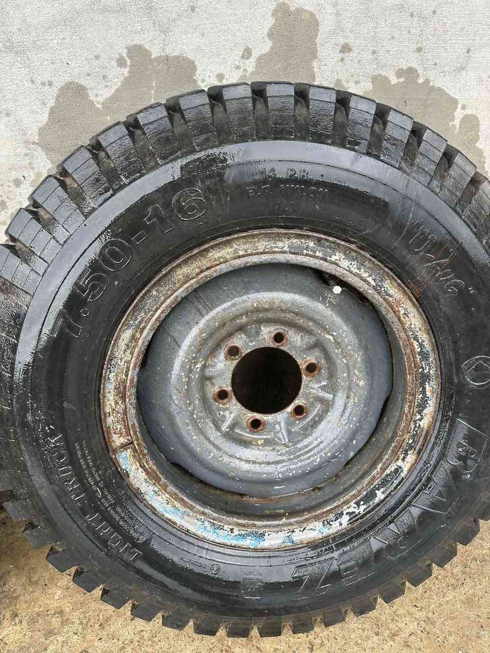 تایەی تایلەندی تەواو بۆ فرۆشتن 😍🔥🔥
بە ڕیم یان بێ ڕیم دەفرۆشرێت، 🫡
زۆر سووک بەکارهاتووە، تەمەنی کەمتر لە دوو مانگە، 🌪️
قەبارەی ١٦ 😍
***********

إطارات تايلاندية للبيع 😍🔥🔥
تُباع مع أو بدون جنوط، 🫡
مستعملة استعمالًا خفيفًا جدًا، عمرها أقل من شهرين، 🌪️
مقاس ١٦ 😍
***********
