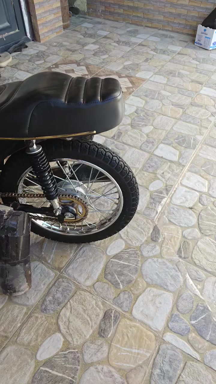 السلام عليكم اربعه كير للبيع جديده شوفت عينك اوراق اصولي كامله هيه والراسطه مالته فاله عدك بس الماشه مال الدبلل عوجه ينزل من سعره حك التبديل مال ماشه سعر الدراجه 750 وبيه مجال لشراي وللمو شراي لا يدخل ويكسر ابحلالي رقمي ***********
