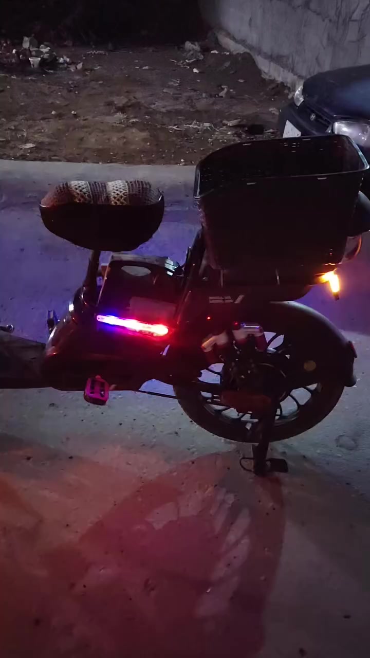 سلام عليكم ورحمة الله وبركاتة  دراجه شجن للبيع مكاني بعقوبه تحرير زراعي  ع شرط الفحص يلا تاخذ  ***********
