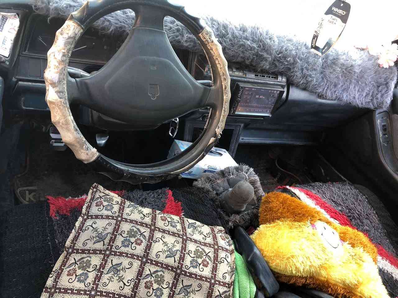 سيدانا 90 اصلي مو محور شرط التحويل رقم انگليزي نينوى محرك الصلي كير عادي ضخمه وتوايرها جديد السياره جاهزه مكان السياره الموصل جانب الايمن العبور المدخل الاول 

***********
