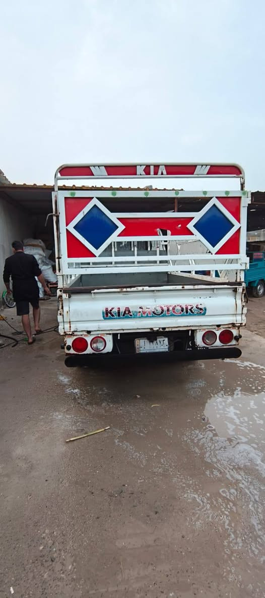 سلام عليكم سياره كيه بنكو موديل 2015 مكفولة من ضربه وتبديل وصبغ تخم تايرات سياره خير من الله العنوان بصره القرنه نهر الباشا مكلف بل نشر رقم الهاتف***********
