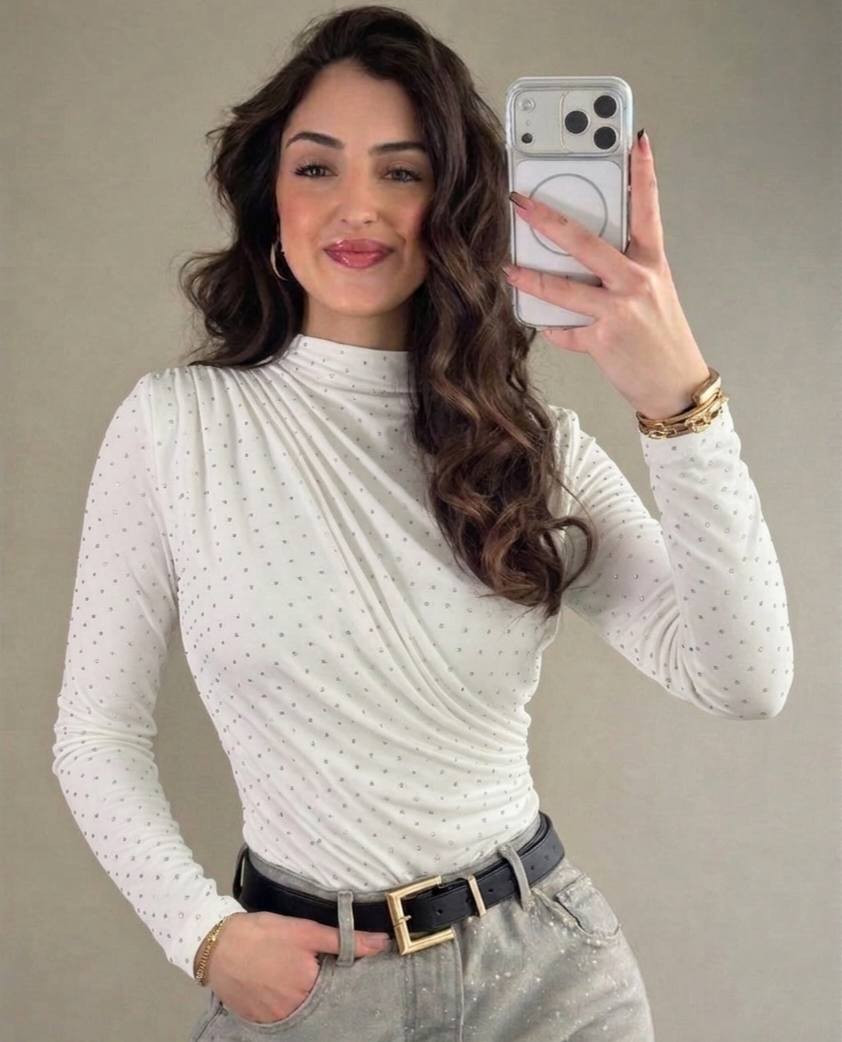 قطعة أساسية في خزانتك 🤩 بسيطة ولكنها ملفتة


**إذا كنت صاحب هذا الإعلان وتريد حذفه لأي سبب، رجاءا أرسل رسالة إلى الدعم الفني**
