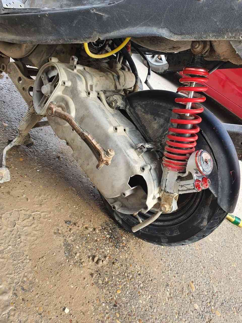 دراجه ماكس عدله 
(دراجه كوم حديد)
للعلم مكينتها ممفتوحه بس فتحتها لجل عطلها ولفات دراجه عوزها بس ولفات مكينتها رمبه بس عطلت بيها ولفات دراجه هذا حالها كلشي بيها جديد من ناحية ملف ضفيره كابريته تواير. 
سعرها بي مجال مستعجل ع بيعتها.
شراي بالخدمه وبيها مجال و اسف ع الاطاله. 
*********** , بي واتساب.
