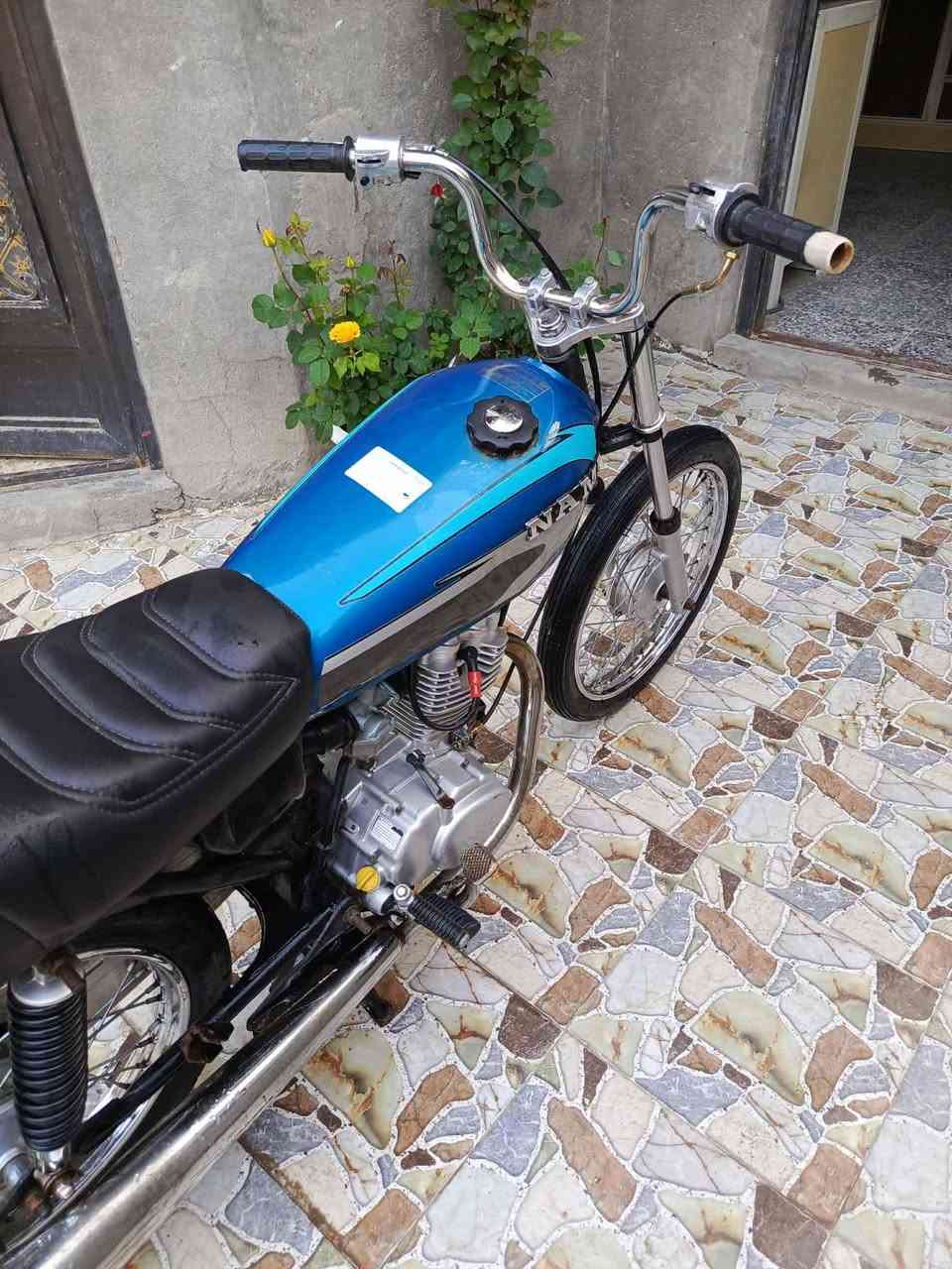 سلام عليكم نامه شلامجة تعمير 24 كلك كلك مكفولة عن السرقه 
وبيه رقم شاصي ✔️وبليتة ✔️ السعررر 450❗ وبي مجال مكاني بلقاسم ***********
