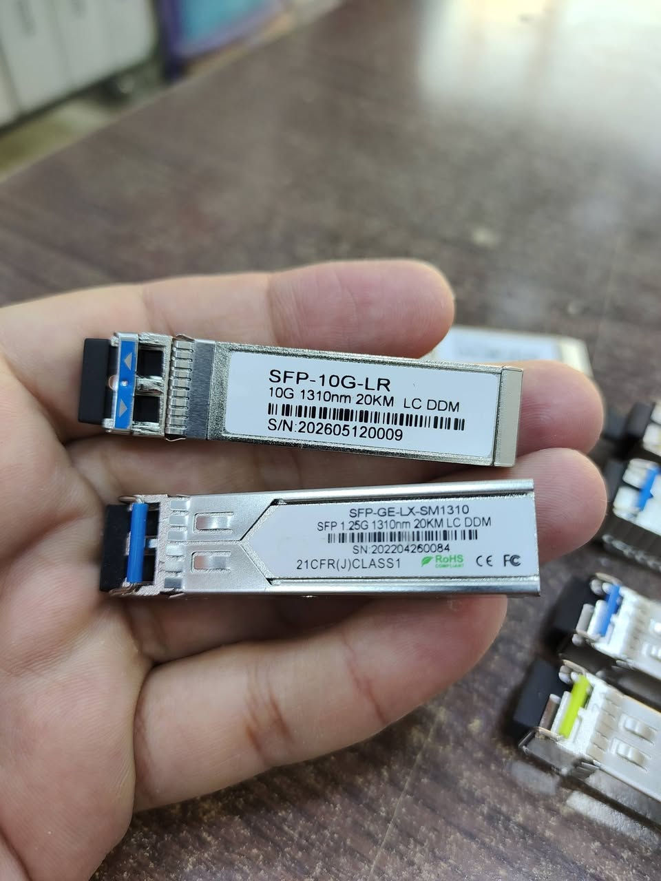 Sfp to lan 

-----------------

Sfp Sc خشن 

-----------------
Sfp lc ناعم

-----------------
 
Sfp doll lc
لنكات 
1.5 g

-----------------
Sfp doll lc
لنكات 
10 g


**إذا كنت صاحب هذا الإعلان وتريد حذفه لأي سبب، رجاءا أرسل رسالة إلى الدعم الفني**
